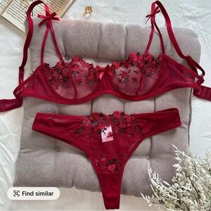 Elegant Red Floral Lace Lingerie Set